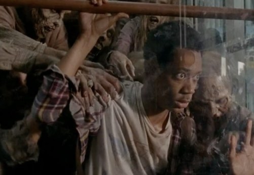 copilot-entertainment-201503-1426520713296_walking-dead-s05e14-noah