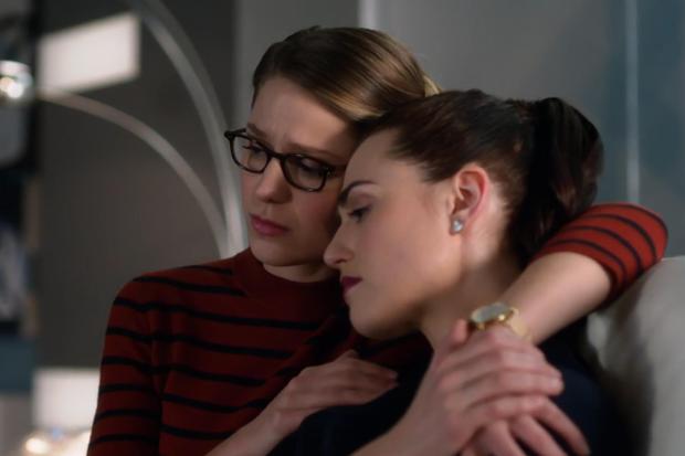 lena and supergirl