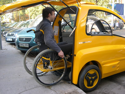 kenguru wheelchair car