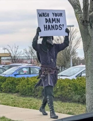 90262081_10218976300373407_633224654995062784_n (1)